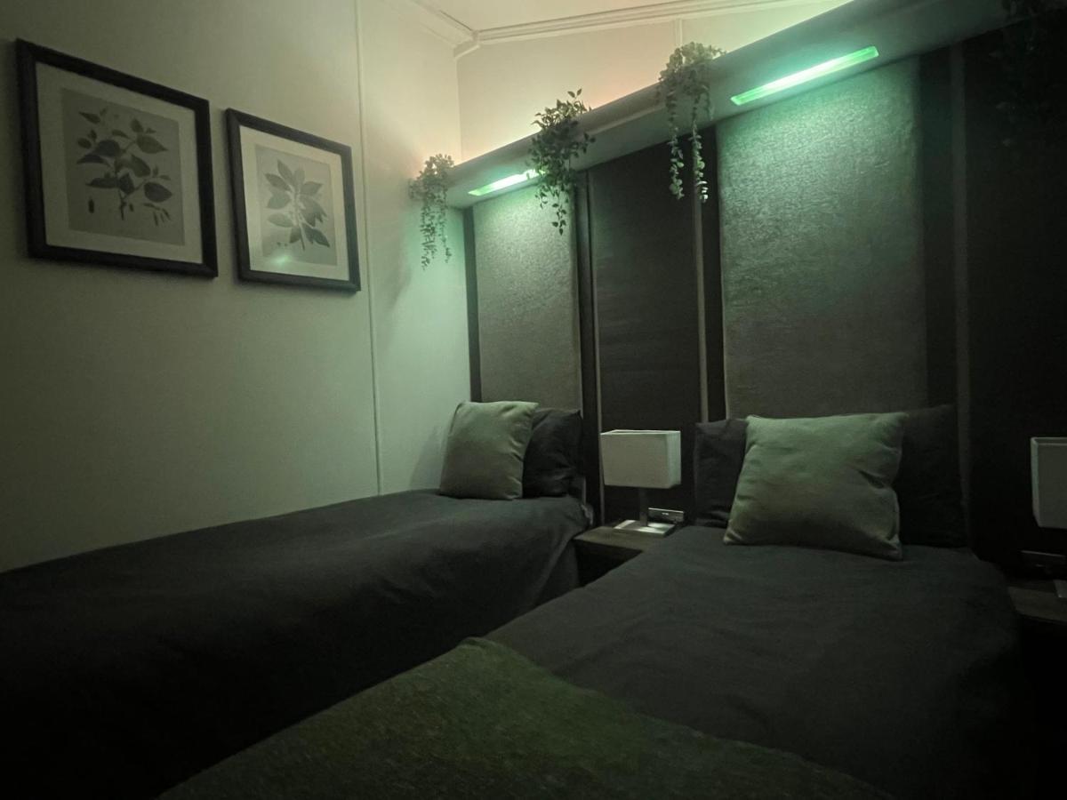 Jungle Lodge Lymington Ngoại thất bức ảnh